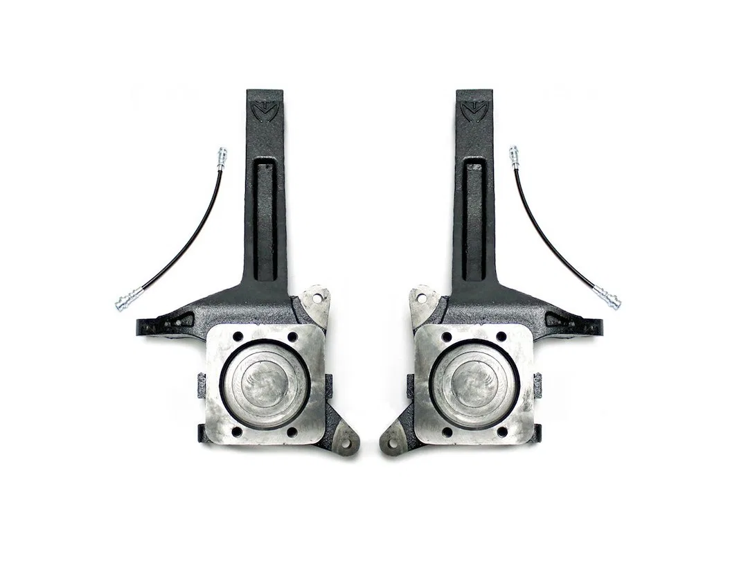 706735 – MAXTRAC Spindle, 3-1/2 Inch Lift Steel With 2 Knuckles And Brake Line Extensions